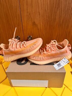 adidas Yeezy Boost 350 V2 Mono Clay GW2870 Orange Primeknit Men's Sneakers 2021